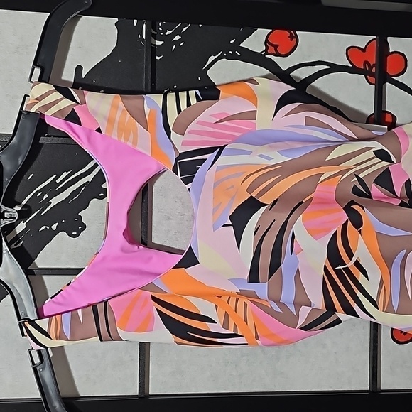 Kikirio Colorful One Piece Open Back Swimsuit Size XS NWT - Picture 2 of 9